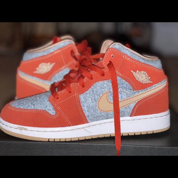 My son can’t fit them.